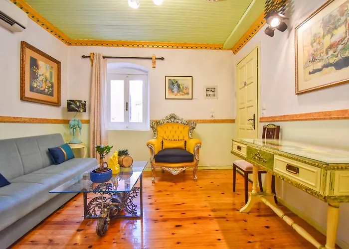 Venetian Well Gallery Apartment In Corfu Old Town