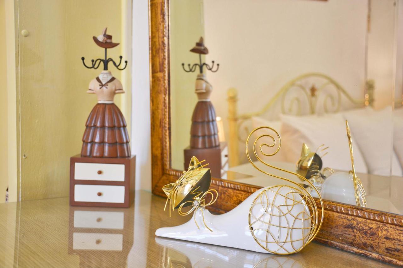 Apartment Venetian Well Gallery In Corfu Old Town Corfu (city)