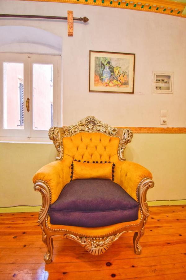 Venetian Well Gallery In Corfu Old Town Apartment
