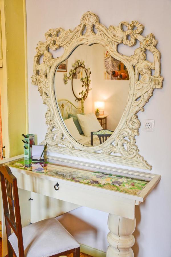 Venetian Well Gallery In Corfu Old Town Apartment *